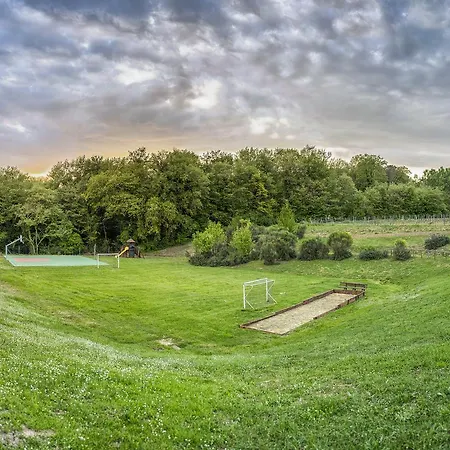 Casali Di Bibbiano Farm stay Buonconvento